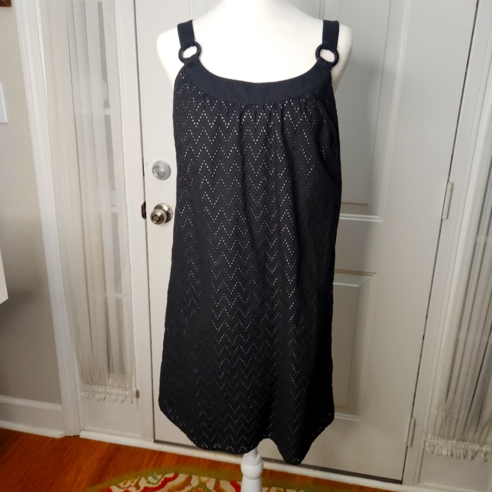 LOFT Black Overlay White with Plastic Rings ‎ Size 8P